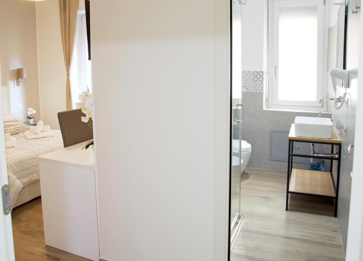 Minerva Rooms Pavia Luaran gambar